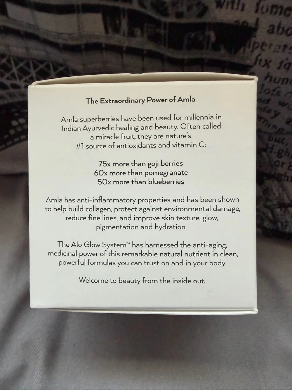 ALO Yoga white Luminizing Face Moisturizer